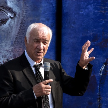 Armin Müller- Stahl